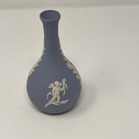 Light Blue Wedgwood Jasperware bud vase - Picture 1 of 3